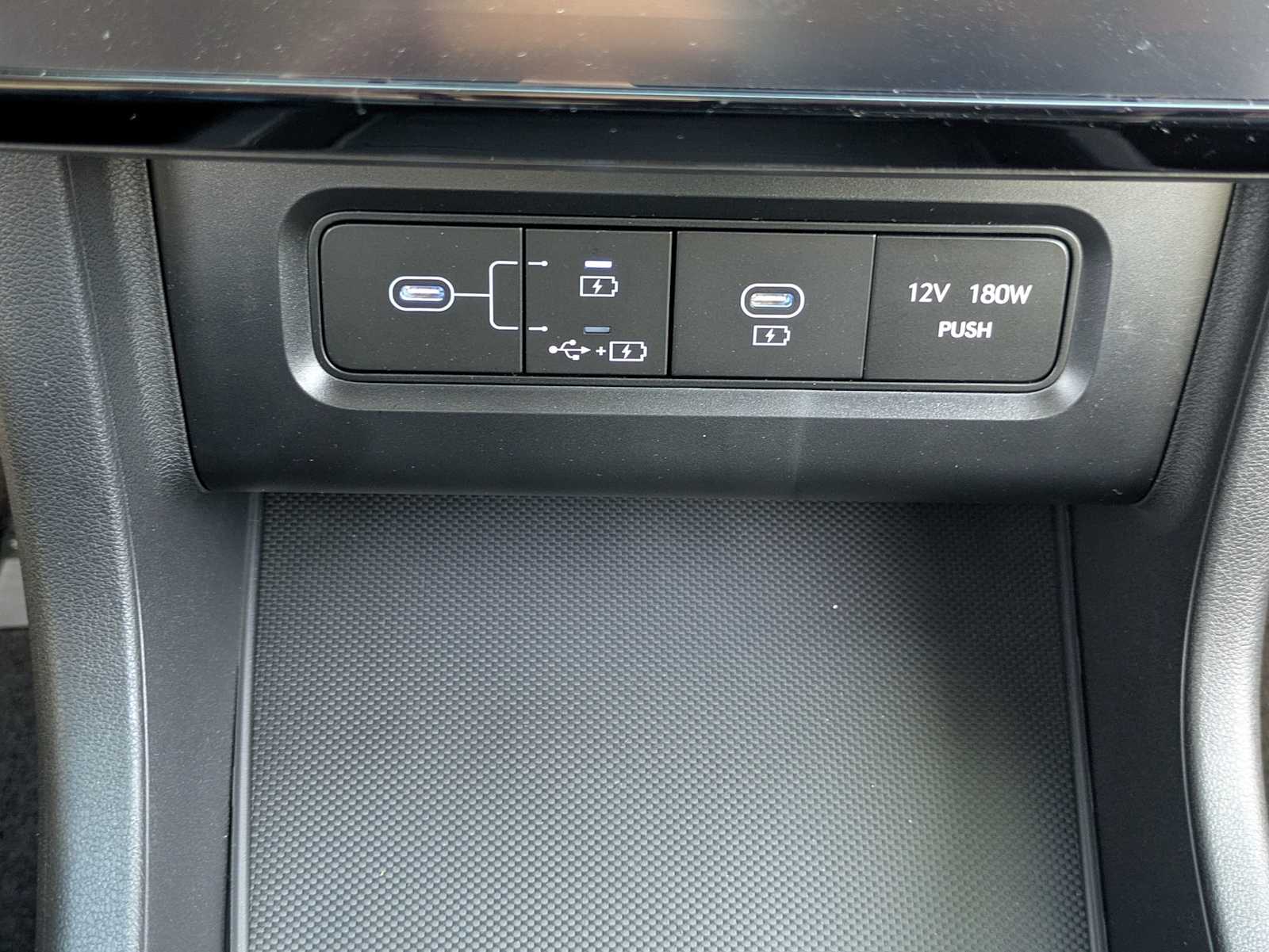 2025 Hyundai Tucson Limited - Photo 27