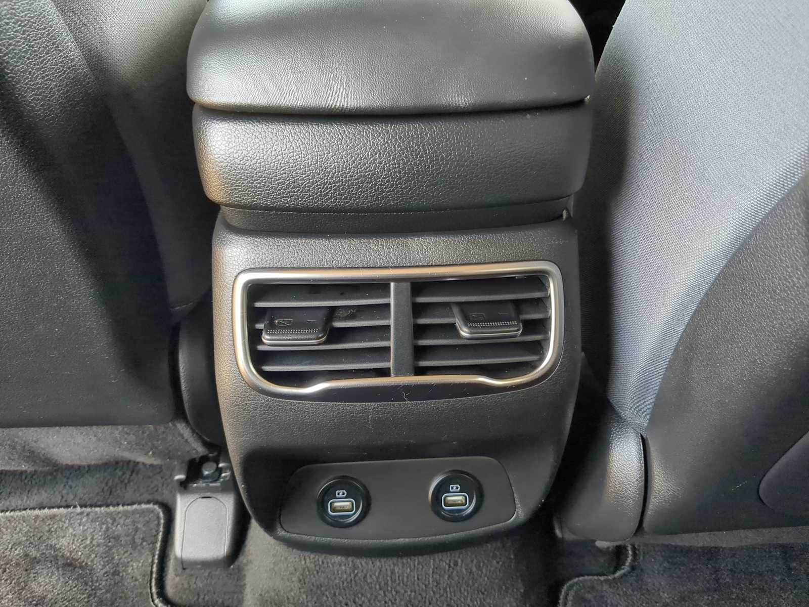 2022 Hyundai Santa Fe SEL - Photo 16