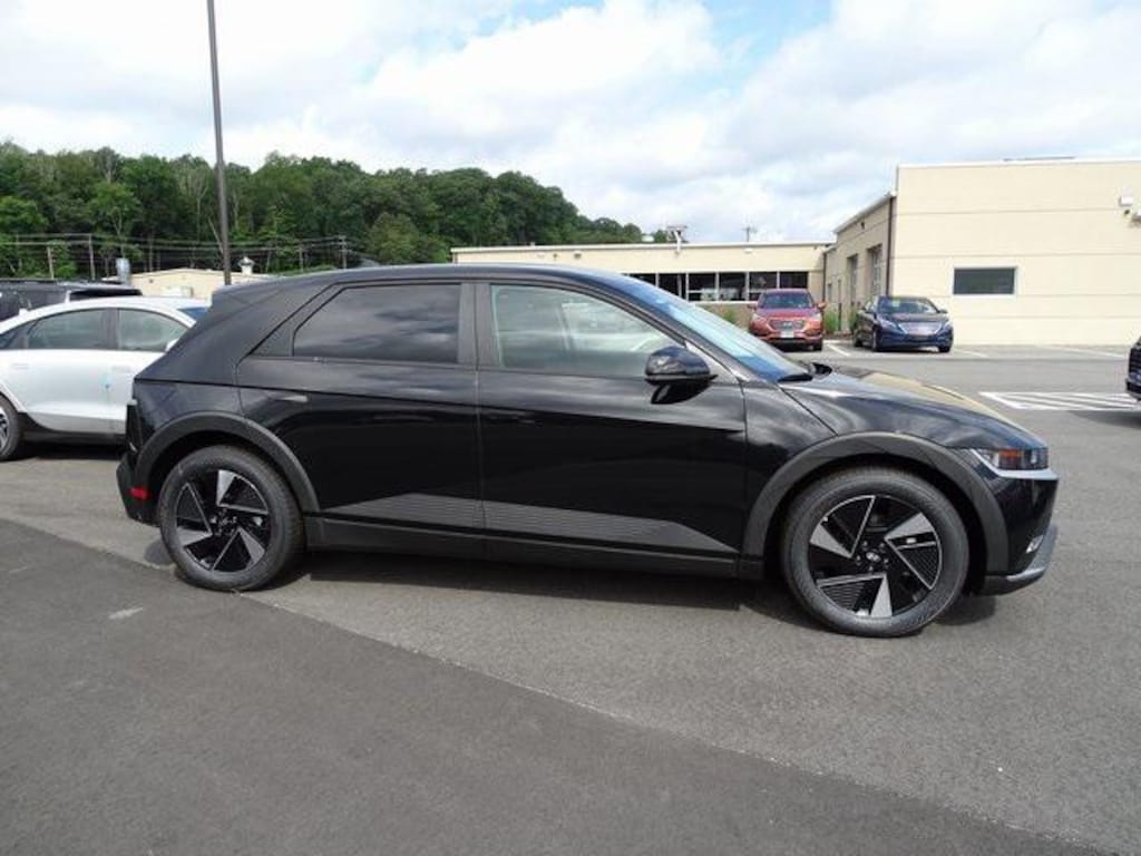 New 2025 Hyundai IONIQ 5 SE SUV