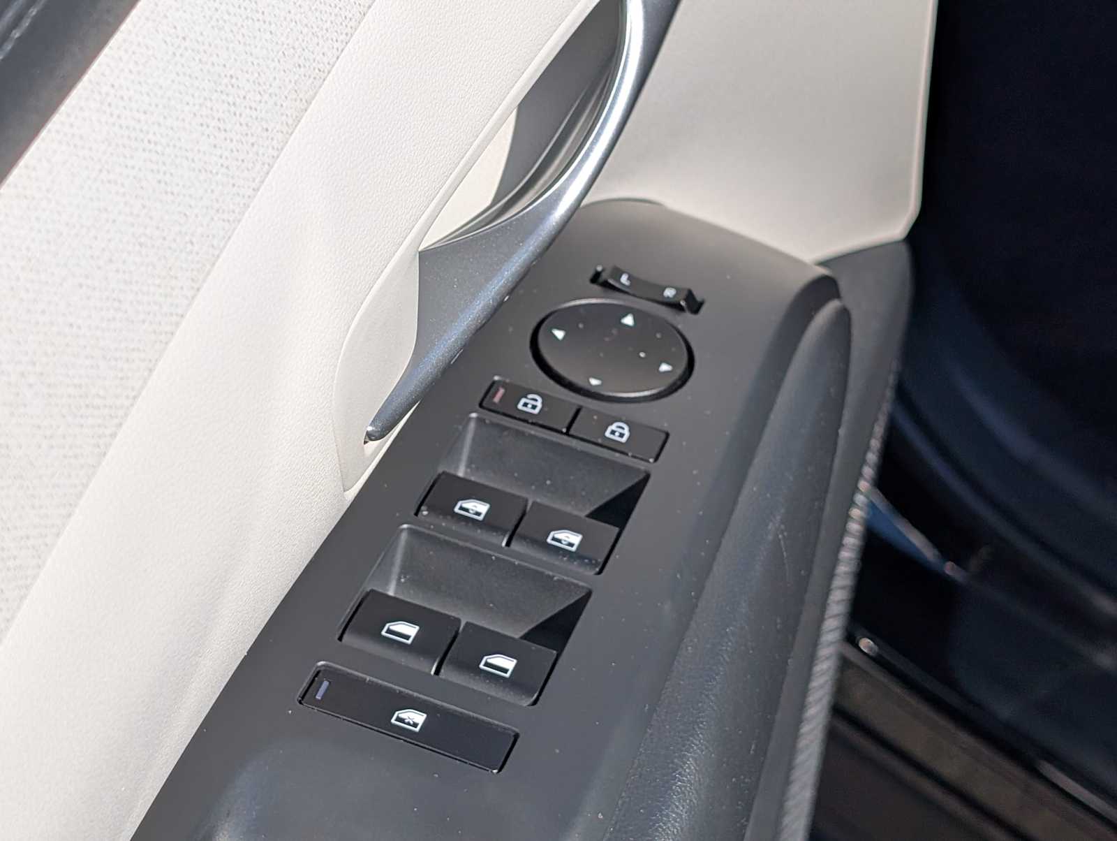 2025 Hyundai Tucson SEL Convenience - Photo 11