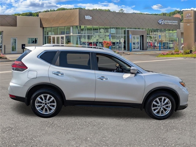 Used 2018 Nissan Rogue SV with VIN KNMAT2MV0JP500391 for sale in Windham, CT