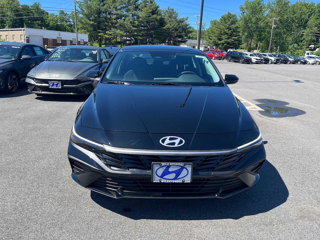 New 2026 Hyundai Elantra Hybrid Blue Sedan