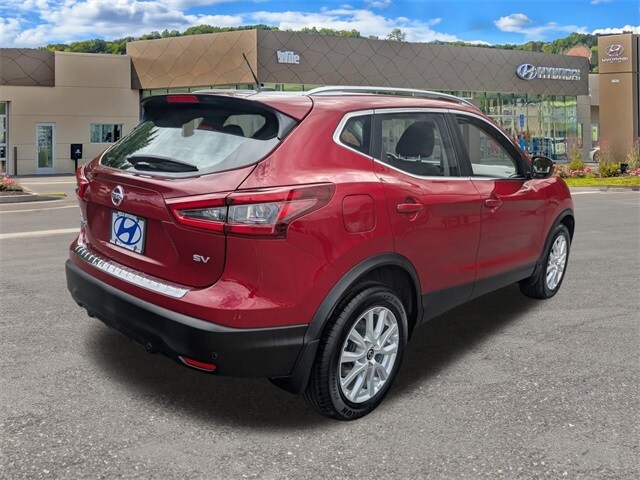 2021 Nissan Rogue Sport SV photo 3