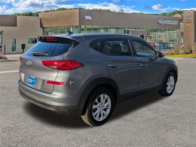 2021 Hyundai Tucson Value photo 3