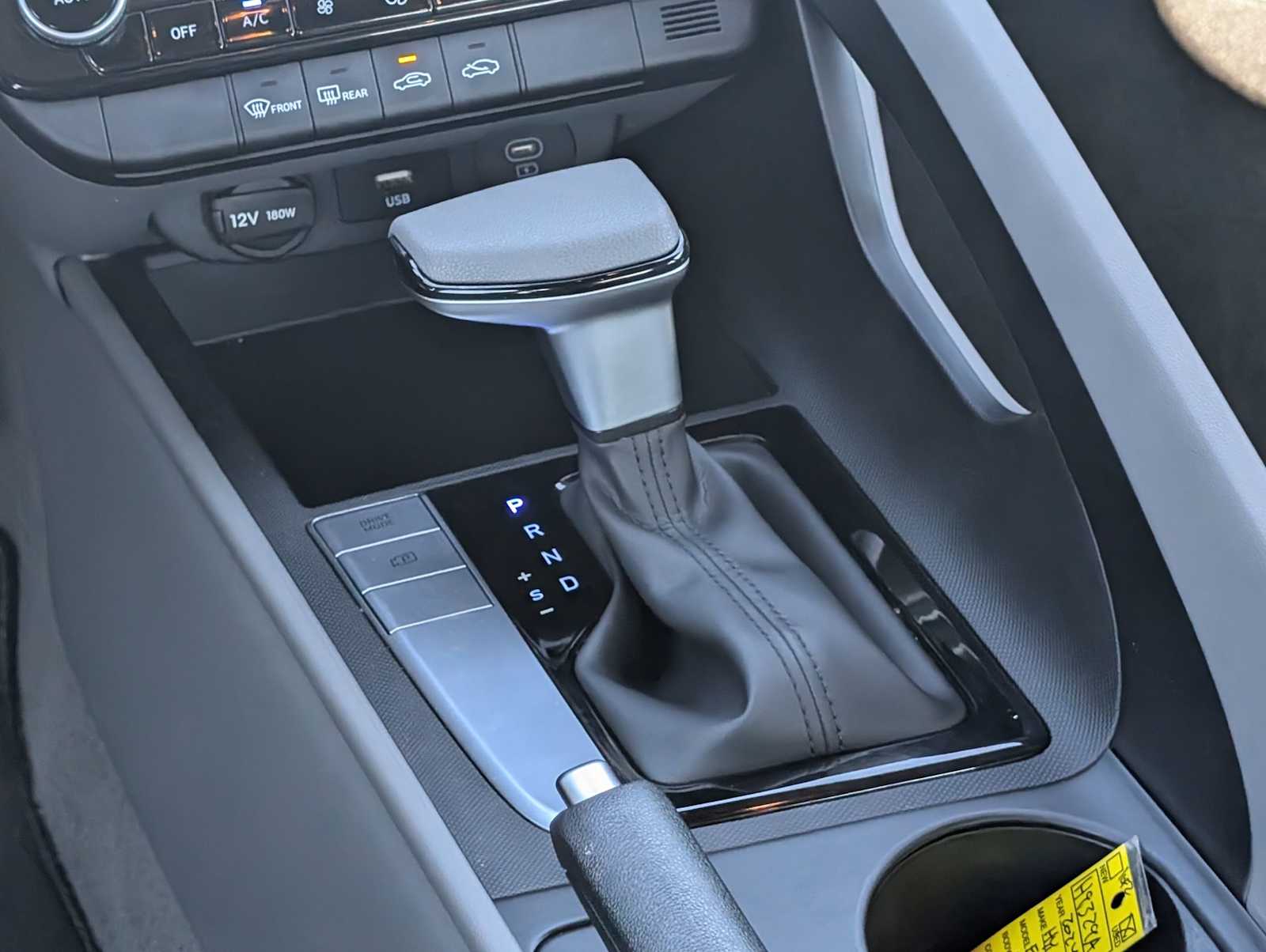 2024 Hyundai Elantra SEL - Photo 26