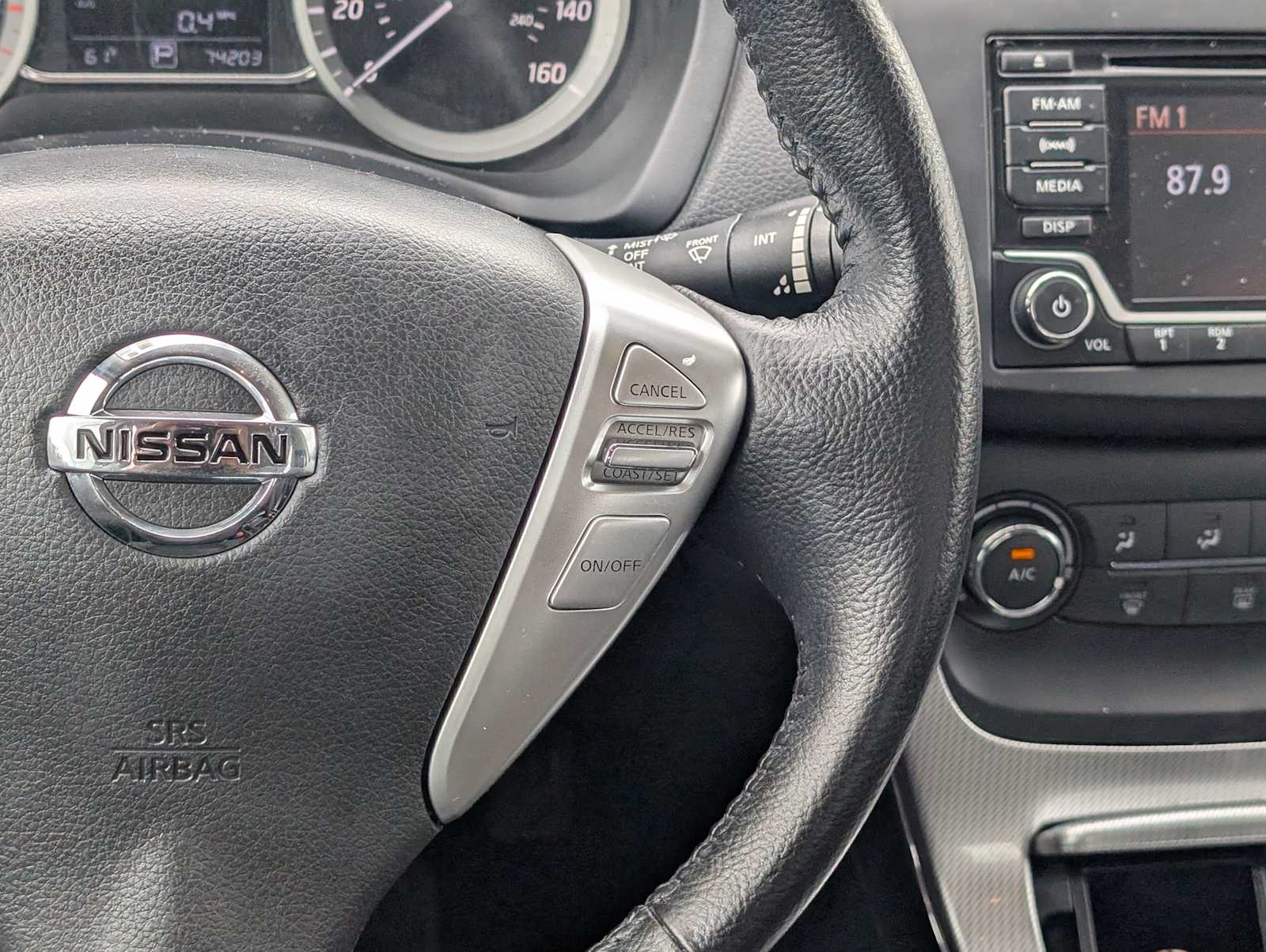 2015 Nissan Sentra SR - Photo 20