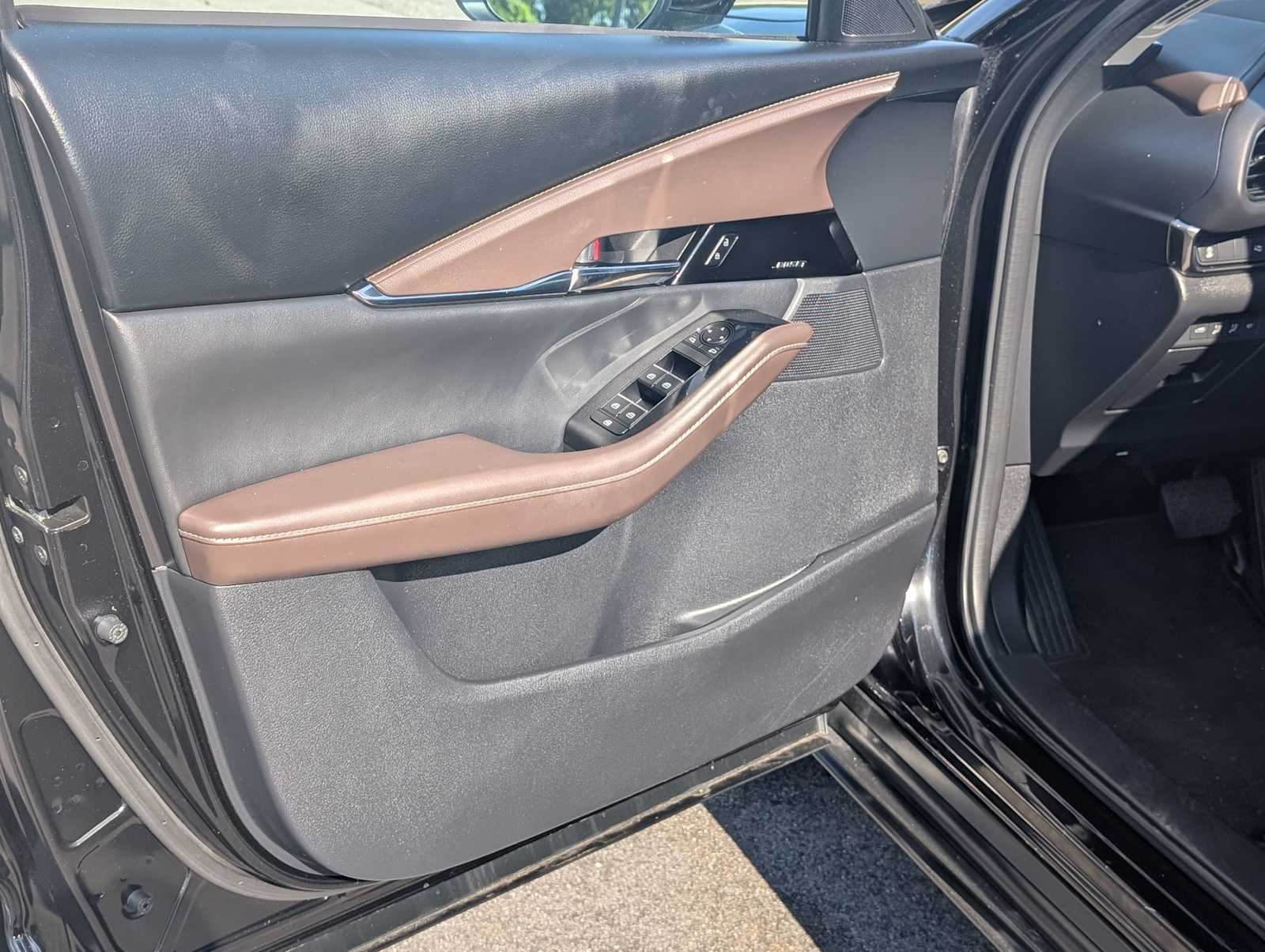 2023 Mazda CX-30 Premium - Photo 10