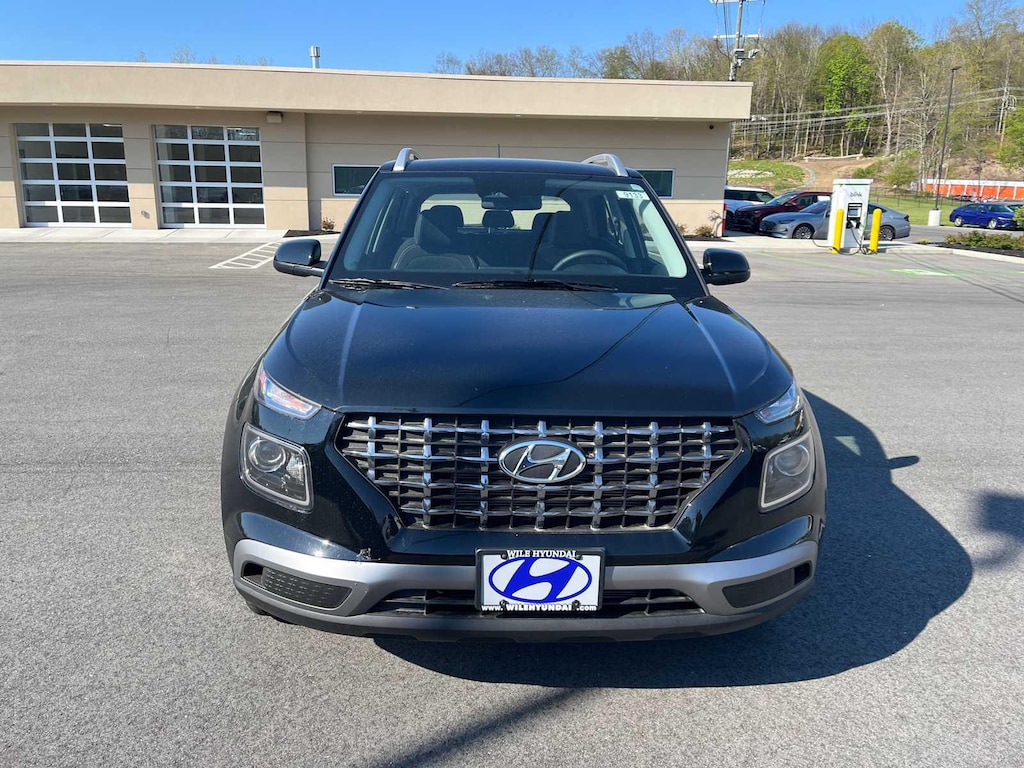 New 2026 Hyundai Venue SEL SUV