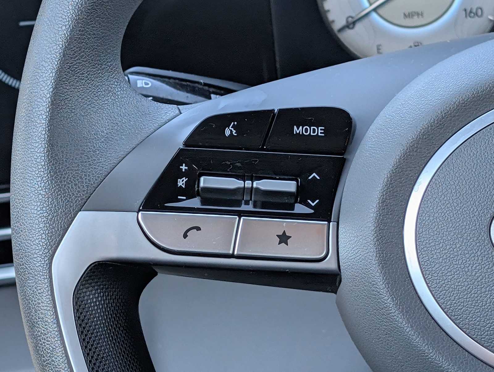 2024 Hyundai Elantra SEL - Photo 18