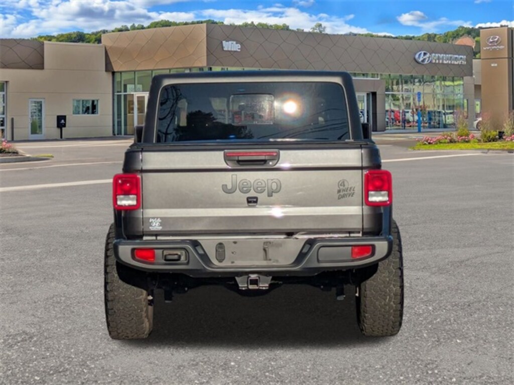 Used 2021 Jeep Gladiator Sport Truck Crew Cab