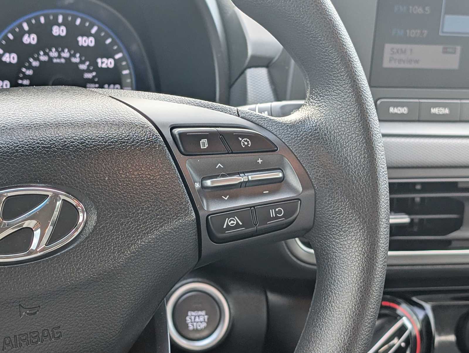 2023 Hyundai Kona SEL - Photo 19