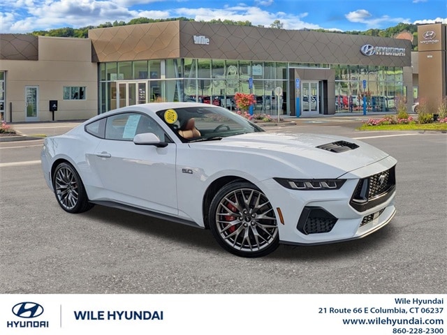 2024 Ford Mustang GT Premium's photo