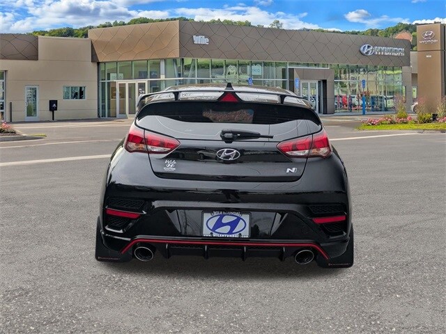 2020 Hyundai Veloster N photo 4