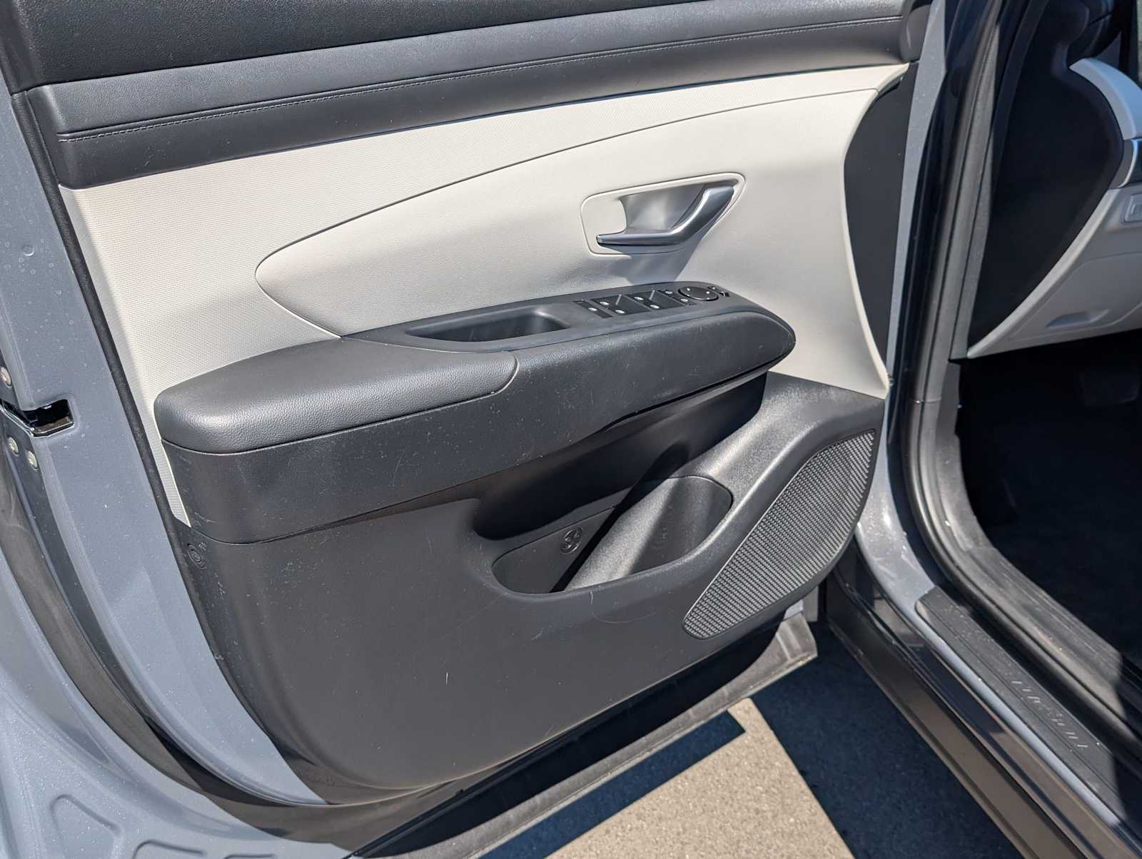 2025 Hyundai Tucson SE - Photo 10