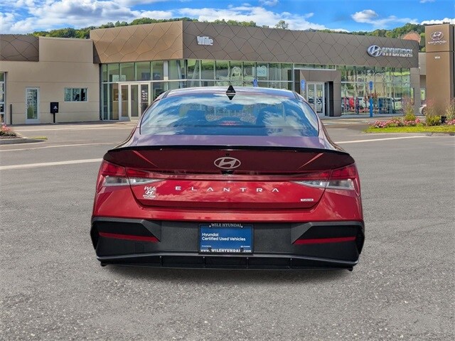 2025 Hyundai Elantra Hybrid SEL Sport photo 4