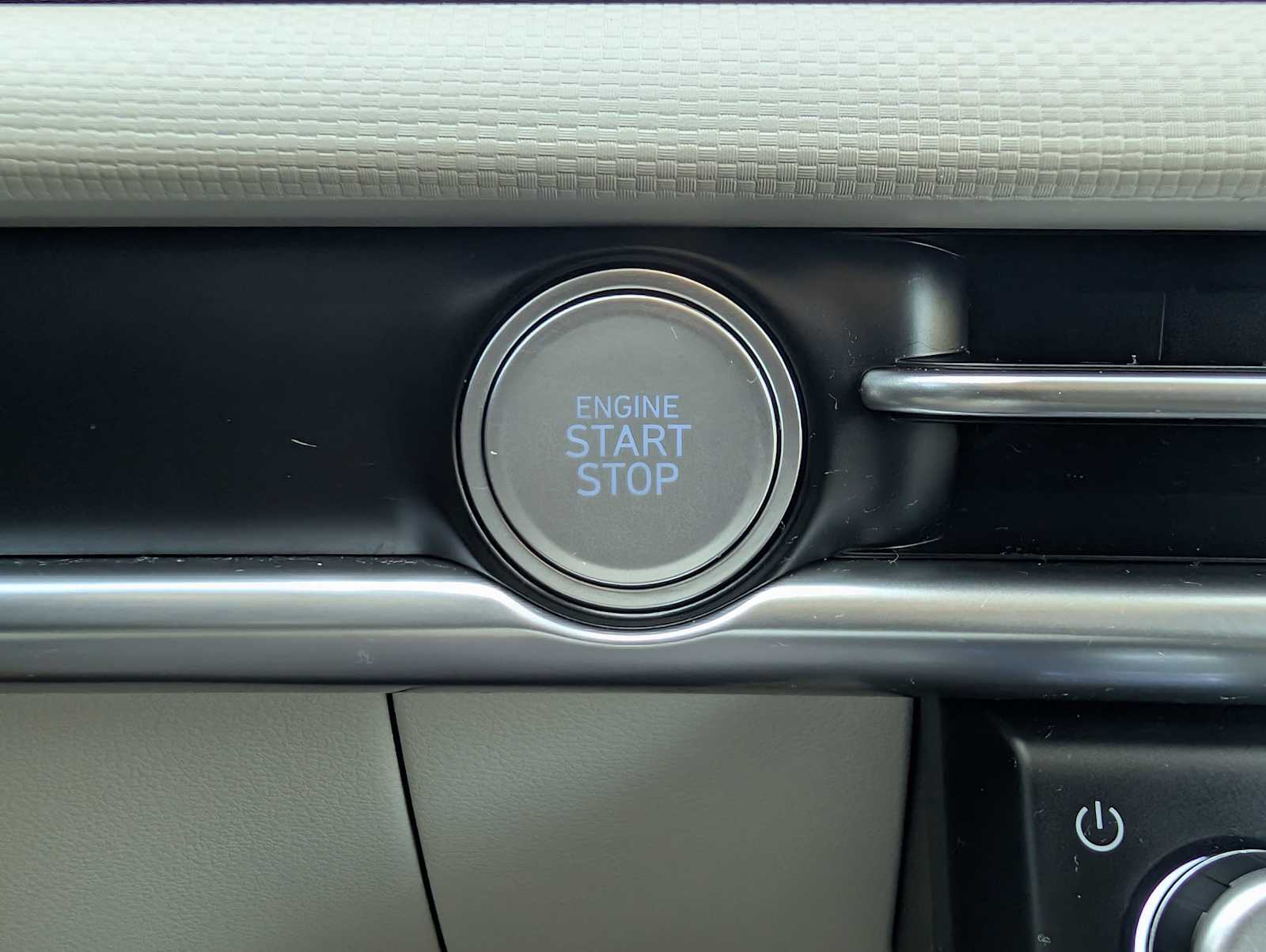 2025 Hyundai Tucson SE - Photo 24