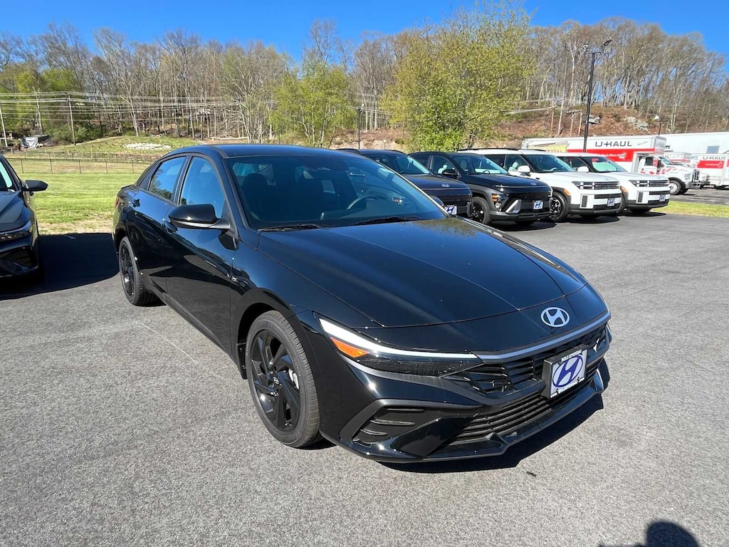 New 2026 Hyundai Elantra SEL Sport Sedan