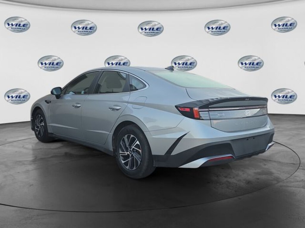 Used 2026 Hyundai Sonata Hybrid Blue Sedan