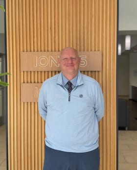Staff member Peter Sarro from ID_5e1210d55793