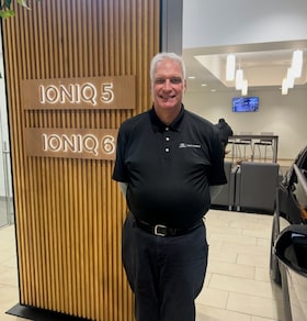 Staff member Gary Groskritz from ID_1ee3b6a85a35