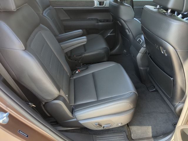 2026 Hyundai Santa Fe Limited - Photo 21