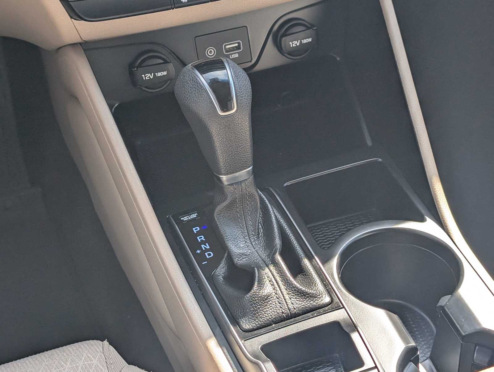 2017 Hyundai Tucson SE - Photo 24