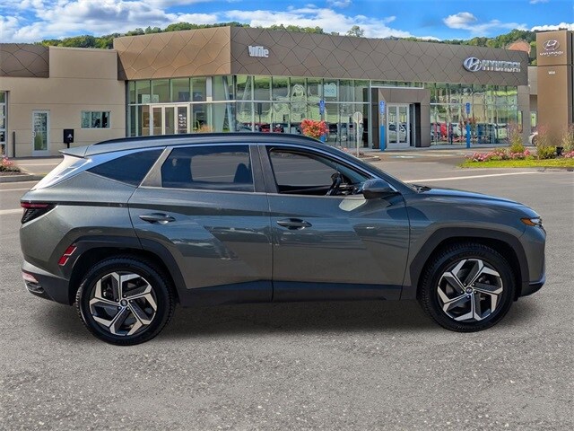 2022 Hyundai Tucson SEL Convenience photo 2