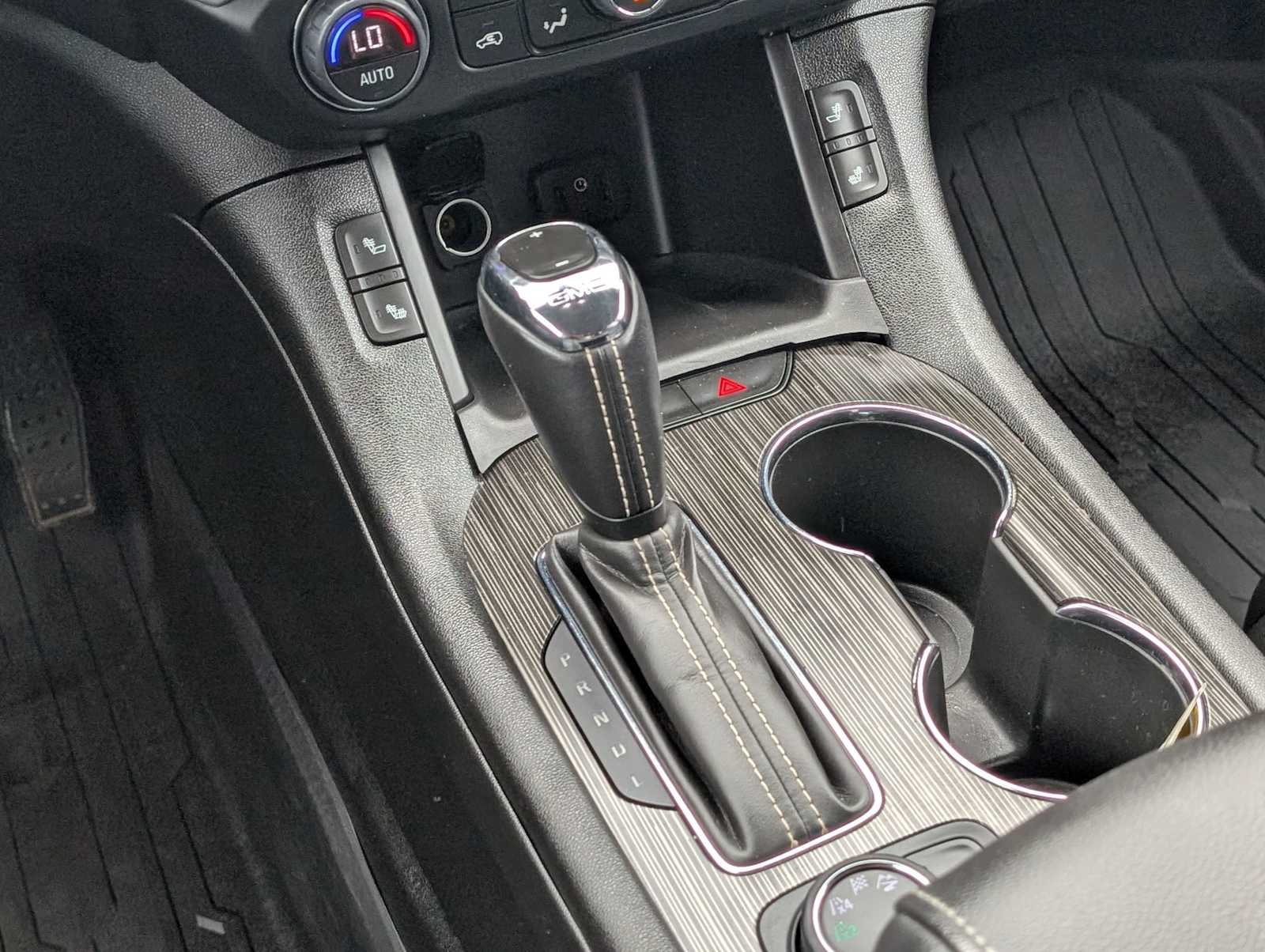 2019 GMC Acadia SLT-1 - Photo 27