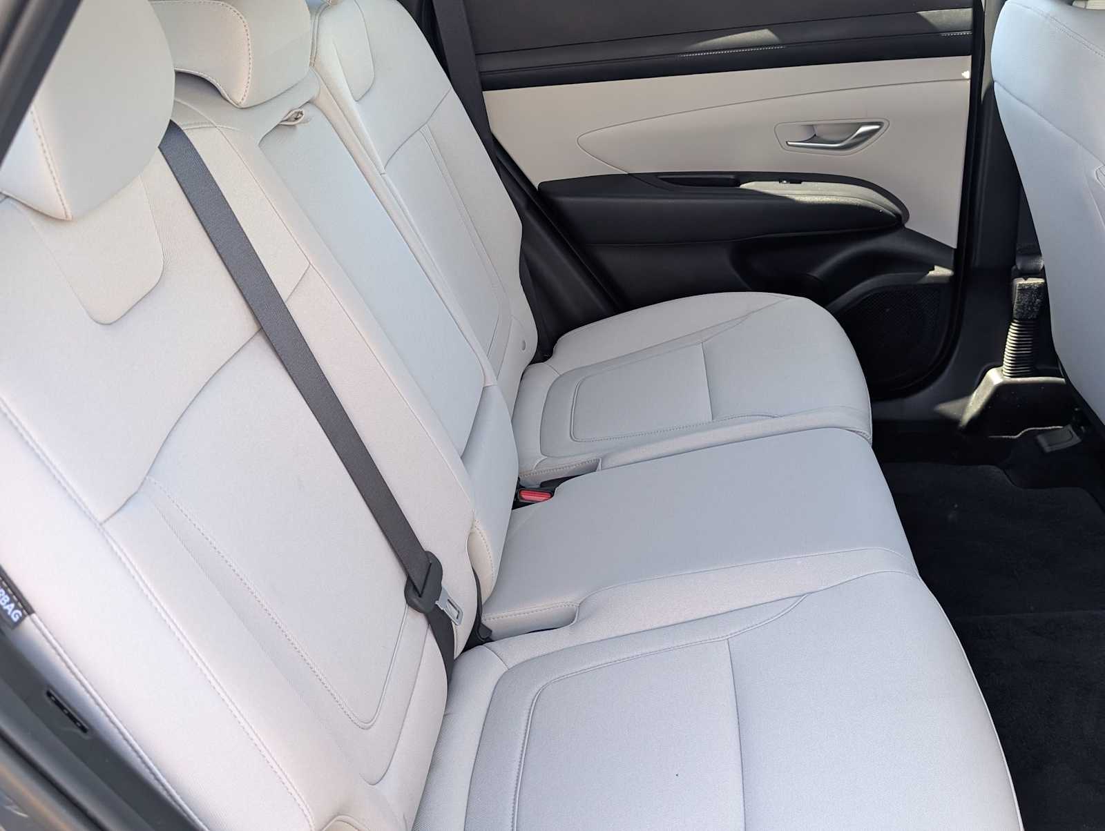 2025 Hyundai Tucson SE - Photo 27