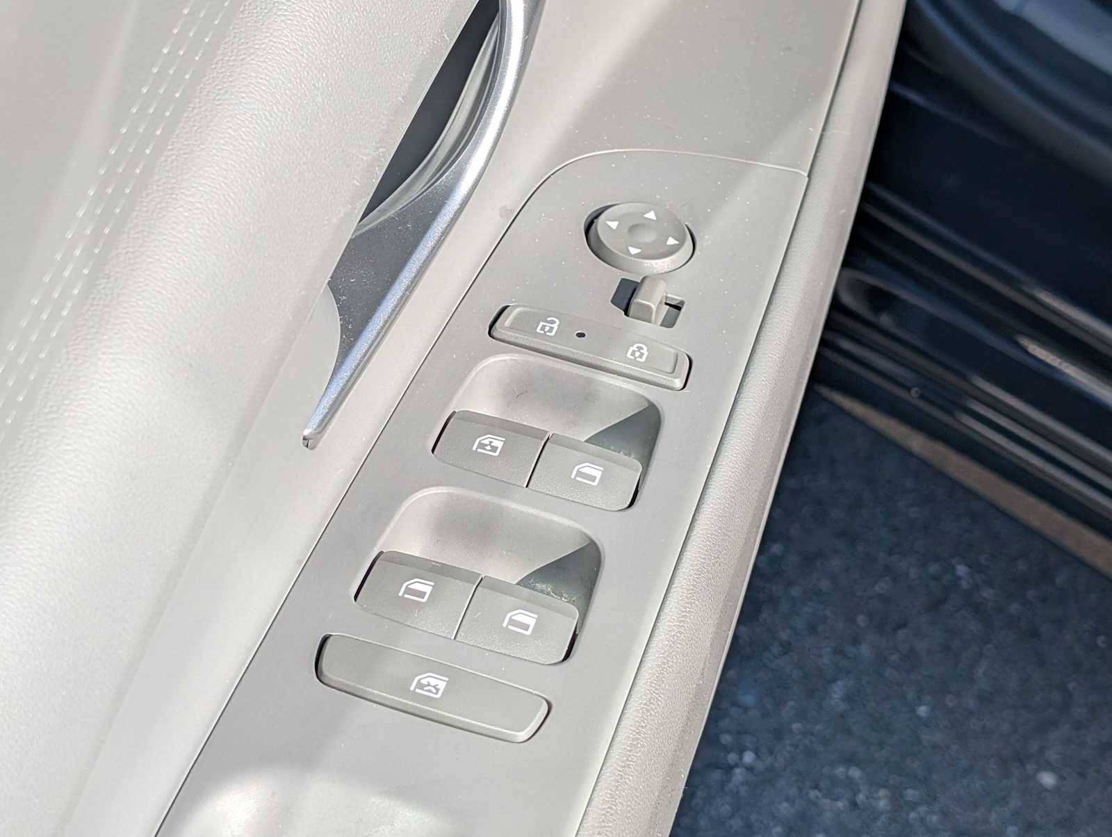 2024 Hyundai Elantra SEL - Photo 11