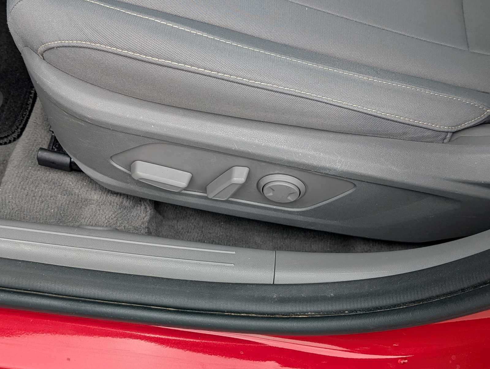2021 Hyundai Elantra SEL - Photo 14