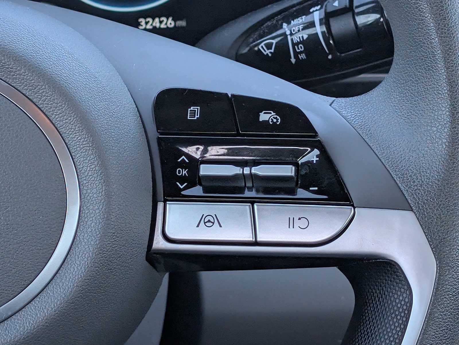 2024 Hyundai Elantra SEL - Photo 19