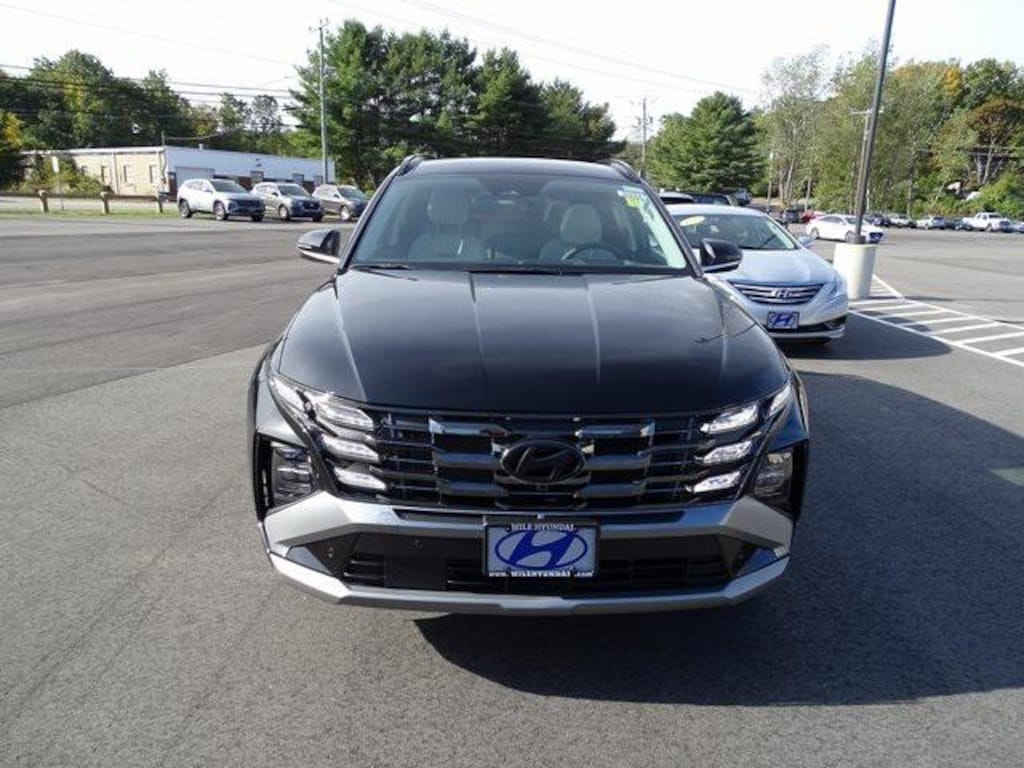 New 2025 Hyundai Tucson Hybrid Limited SUV