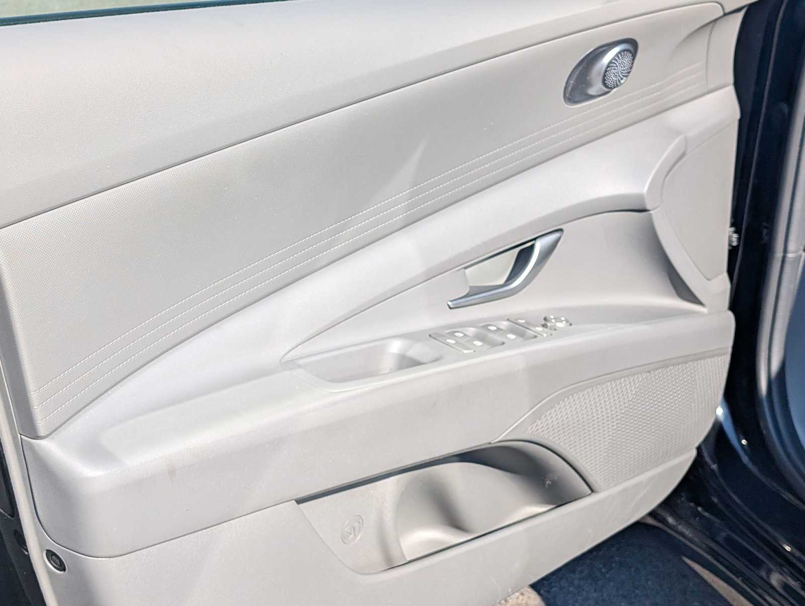 2024 Hyundai Elantra SEL - Photo 10