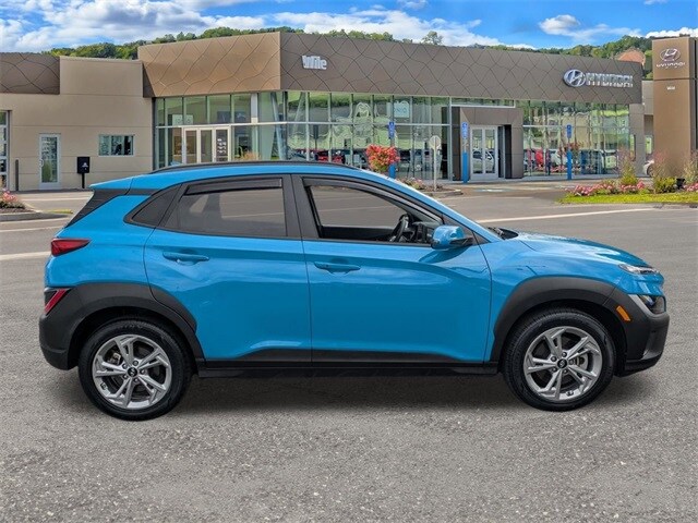 2023 Hyundai Kona SEL photo 2