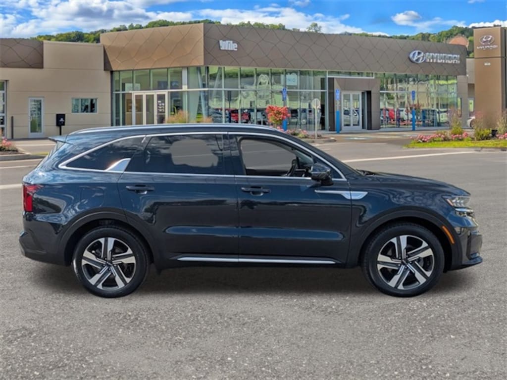 Used 2023 Kia Sorento Plug-In Hybrid SX Prestige SUV