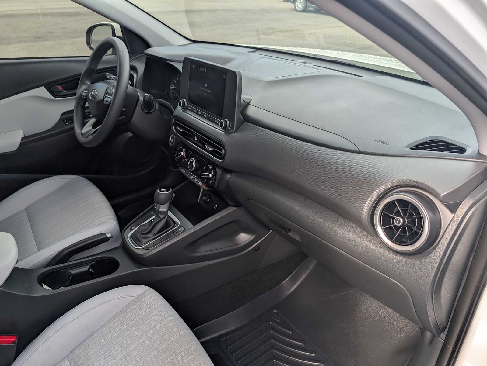 2023 Hyundai Kona SEL - Photo 30