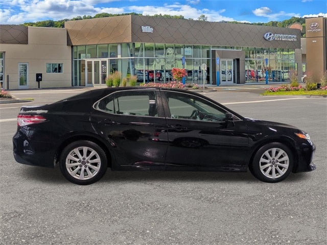 Used 2018 Toyota Camry LE with VIN 4T1B11HK6JU544865 for sale in Windham, CT