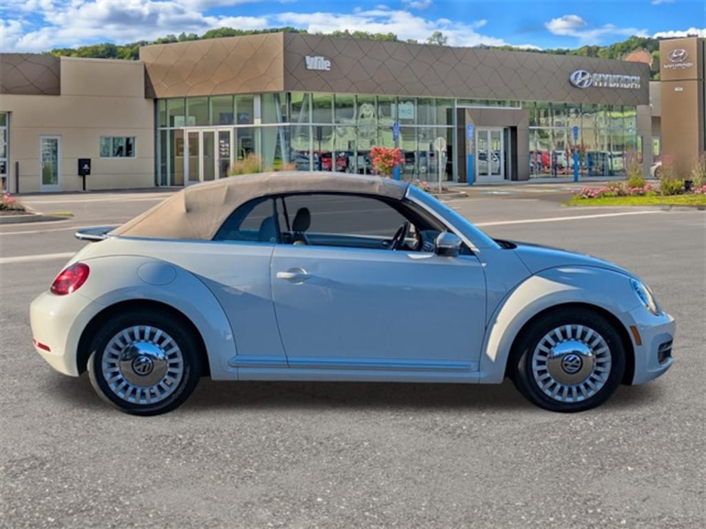 Used 2013 Volkswagen Beetle 2.5L Convertible