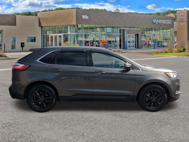 2019 Ford Edge SEL - Photo 2