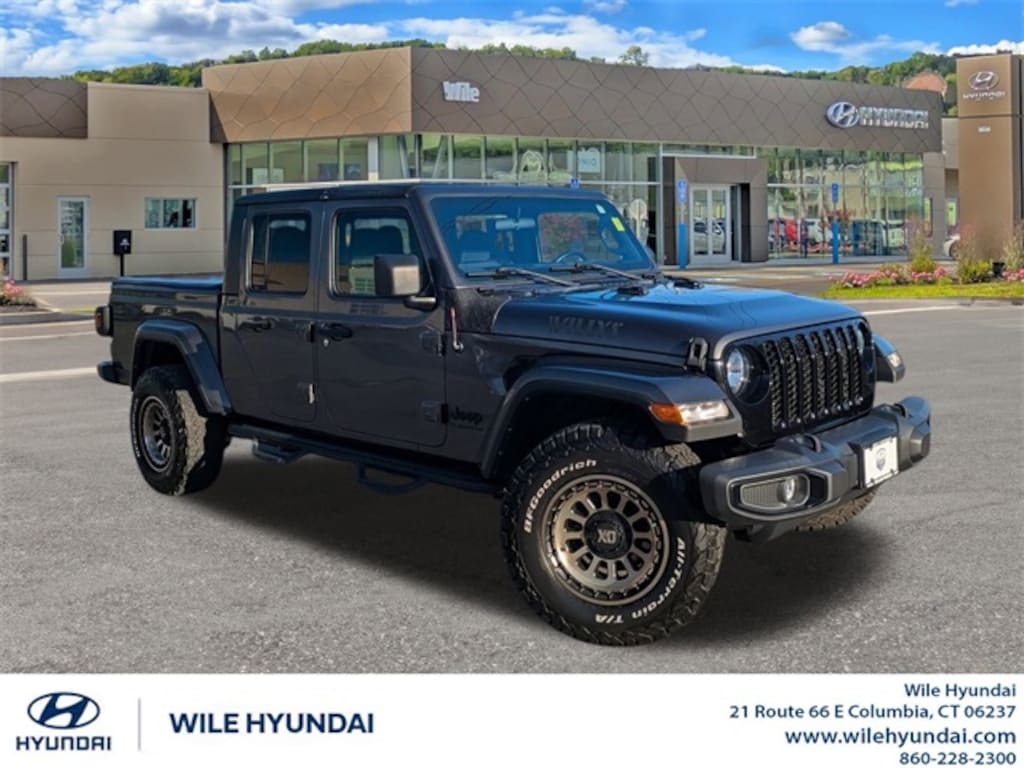 Used 2021 Jeep Gladiator Sport Truck Crew Cab