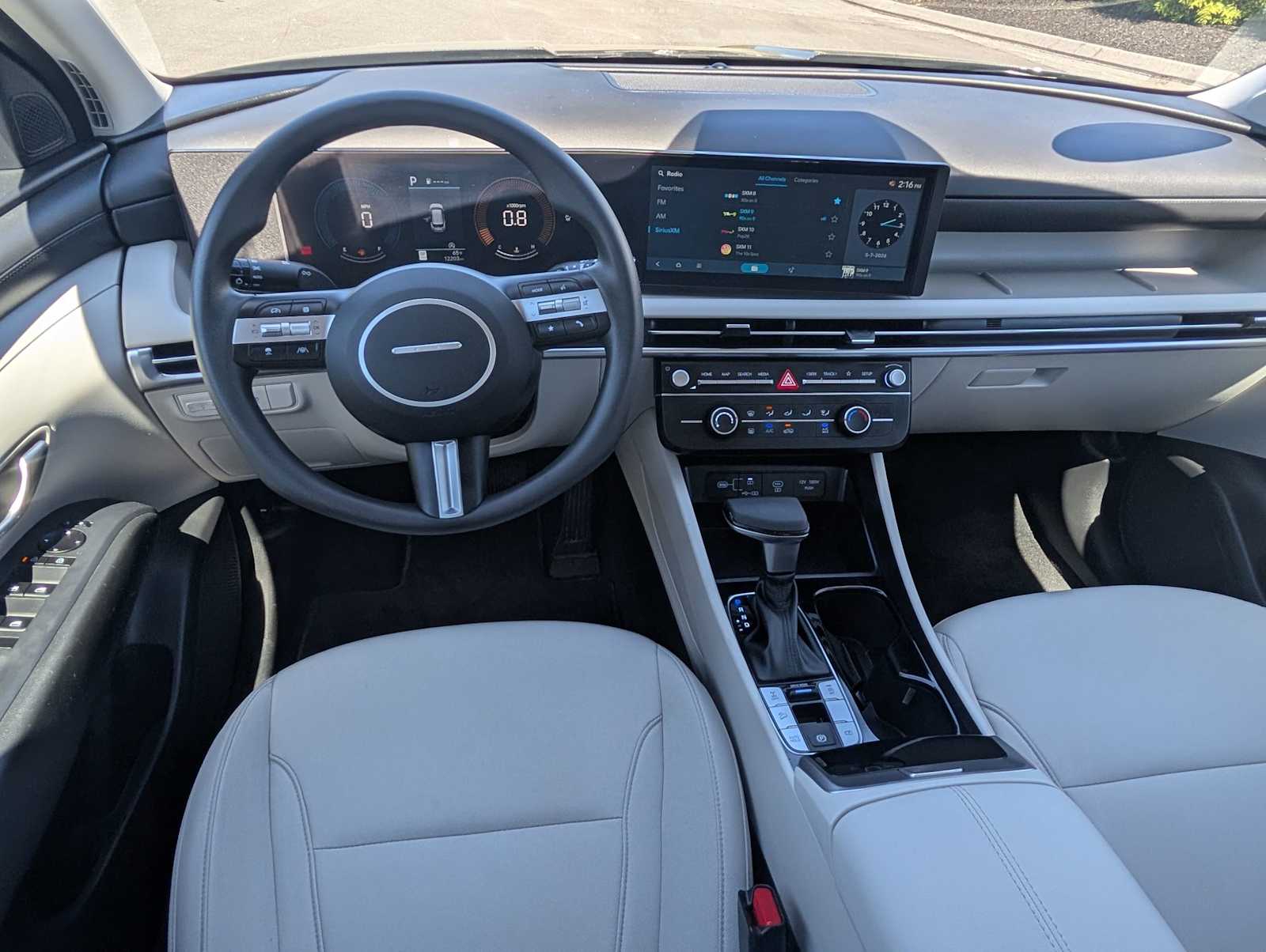 2025 Hyundai Tucson SE - Photo 17