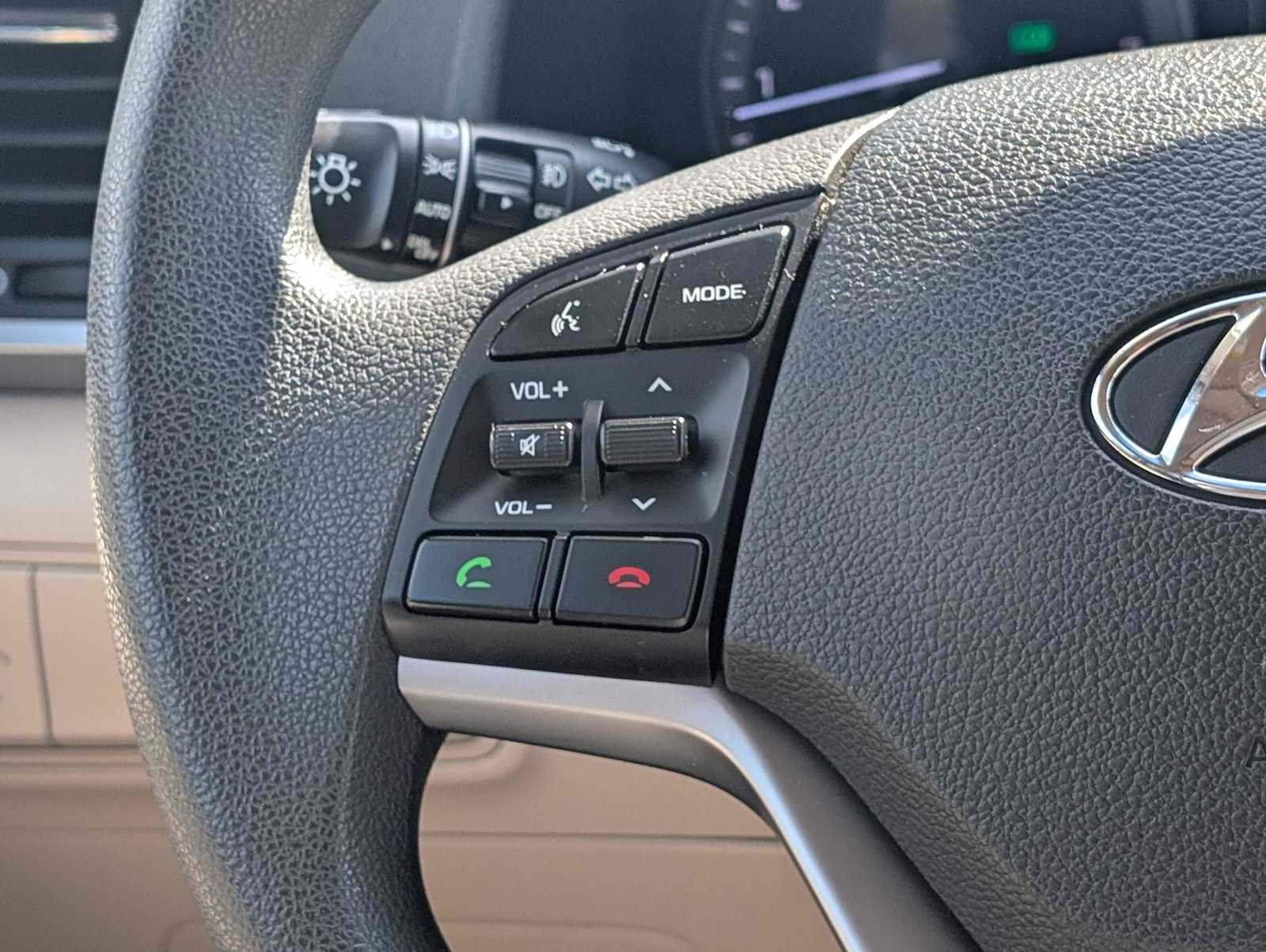 2017 Hyundai Tucson SE - Photo 18