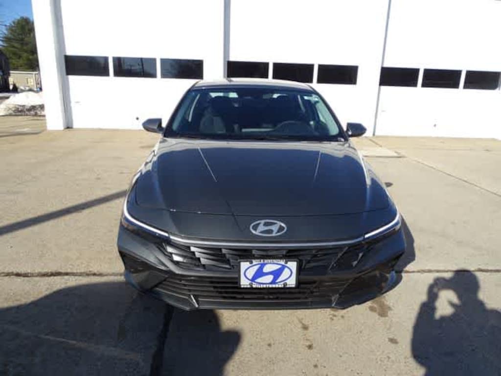 New 2026 Hyundai Elantra SE IVT