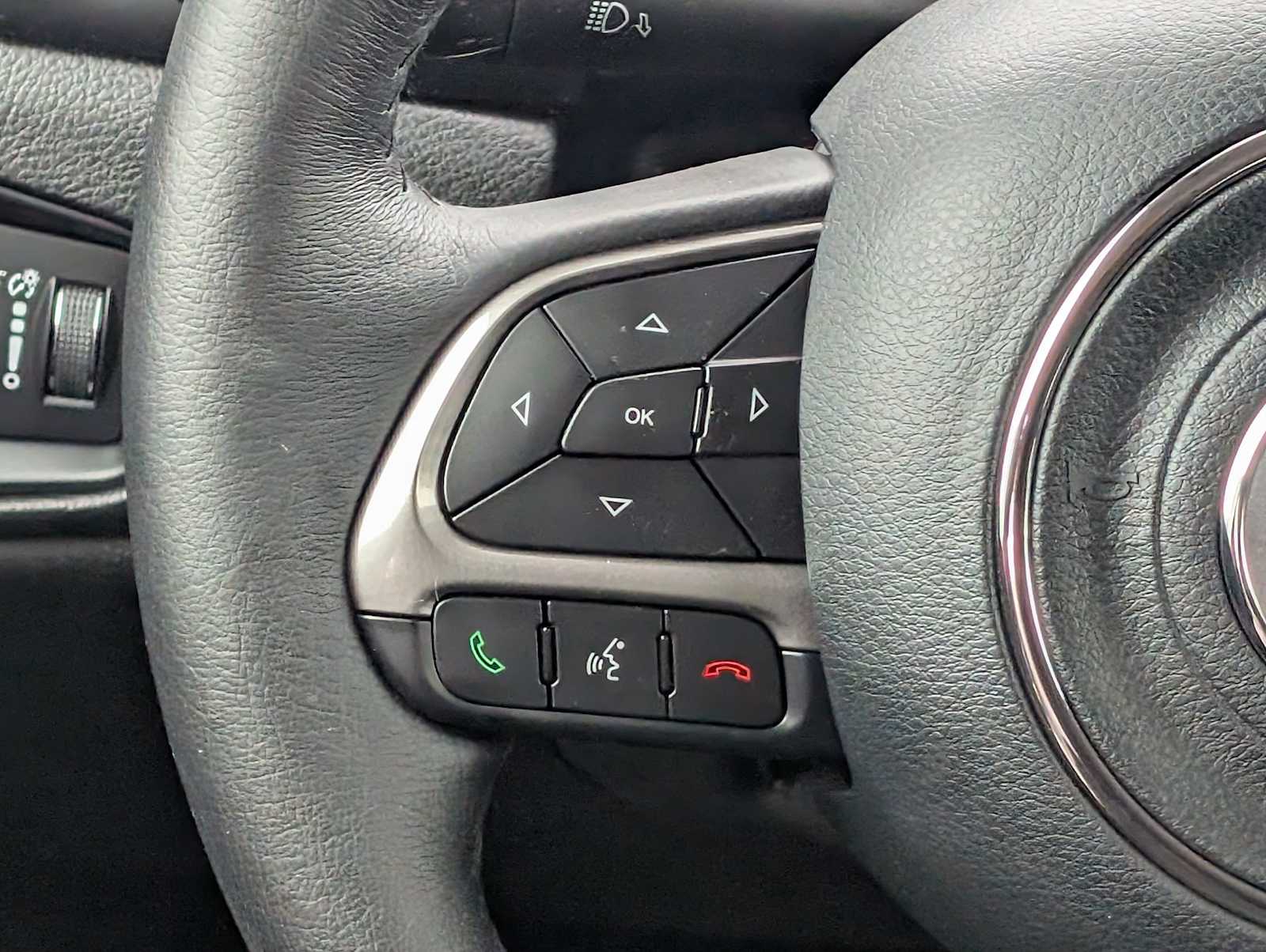 2022 Jeep Renegade Latitude - Photo 19
