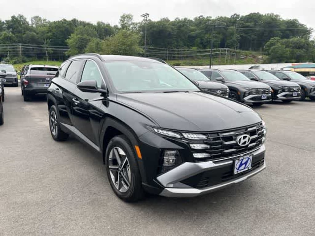 New 2026 Hyundai Tucson Hybrid SEL SUV