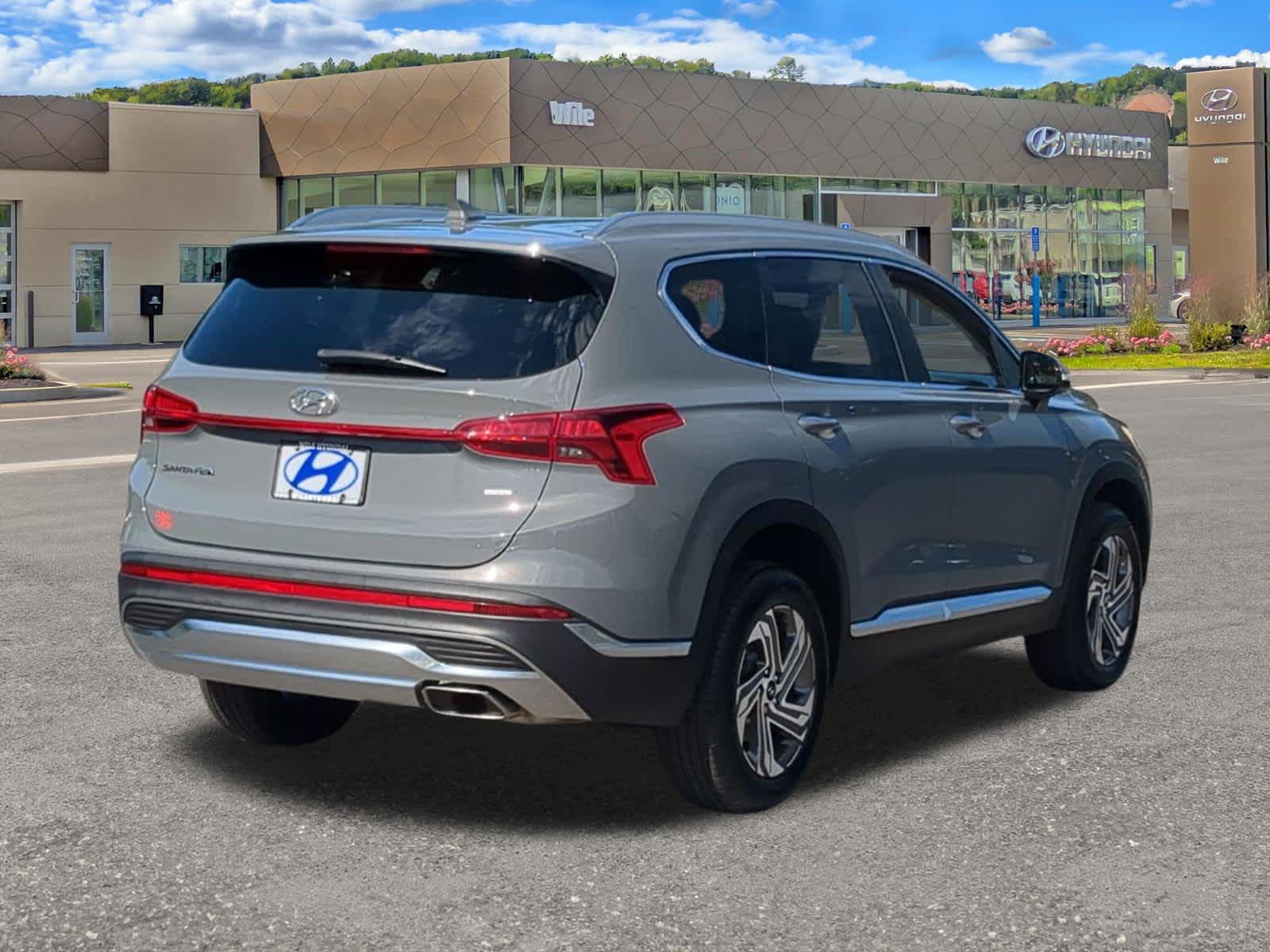 2022 Hyundai Santa Fe SEL - Photo 3