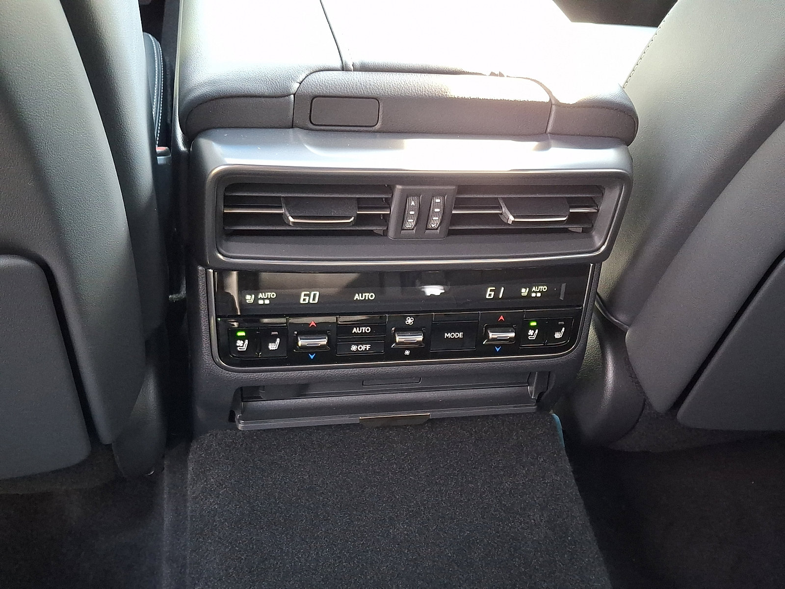 2026 Lexus LX 700h Luxury - Photo 7