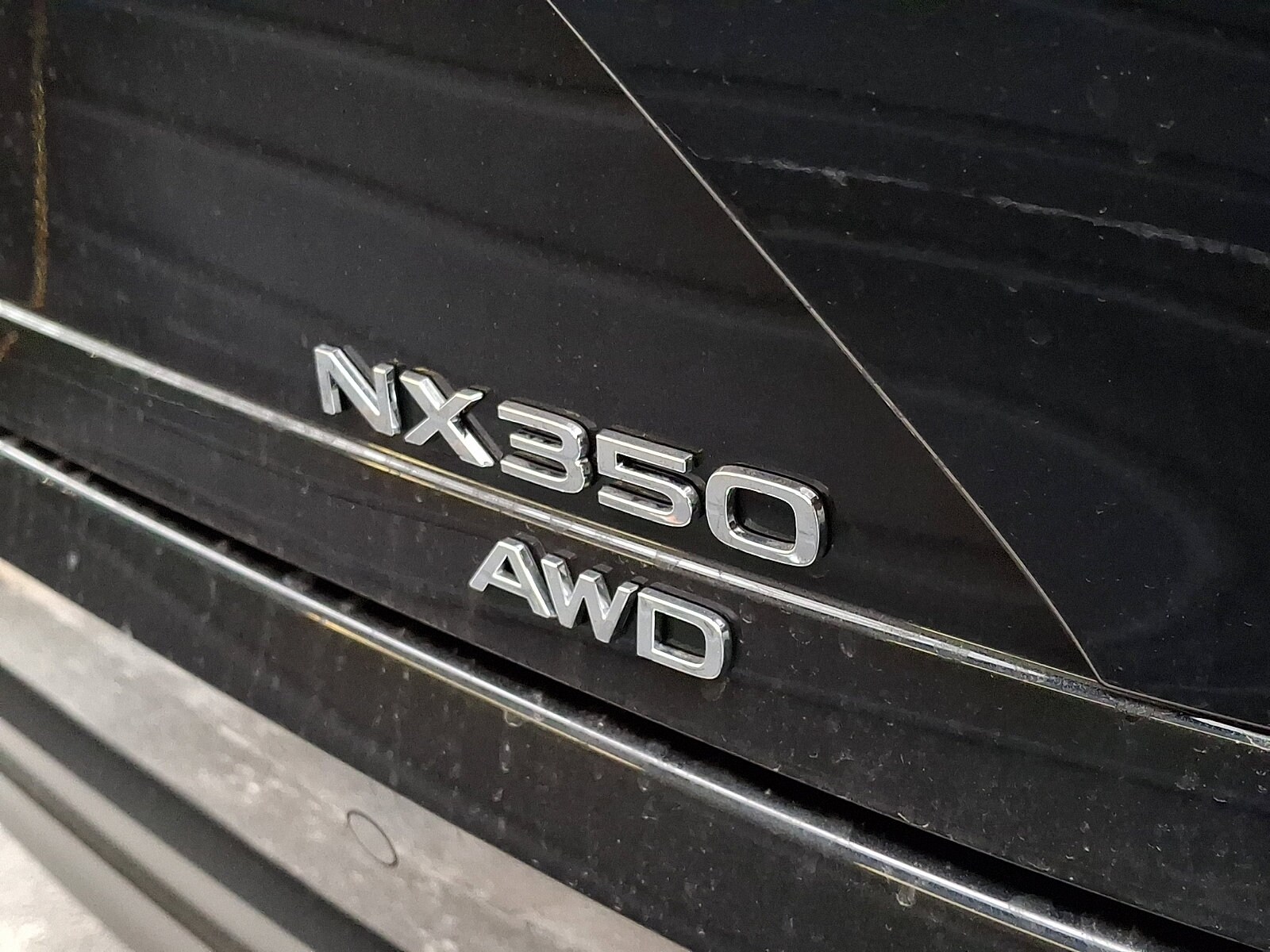 2026 Lexus NX 350 Premium photo 4