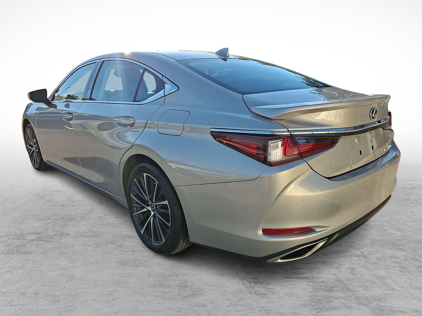 2023 Lexus ES 350 photo 4